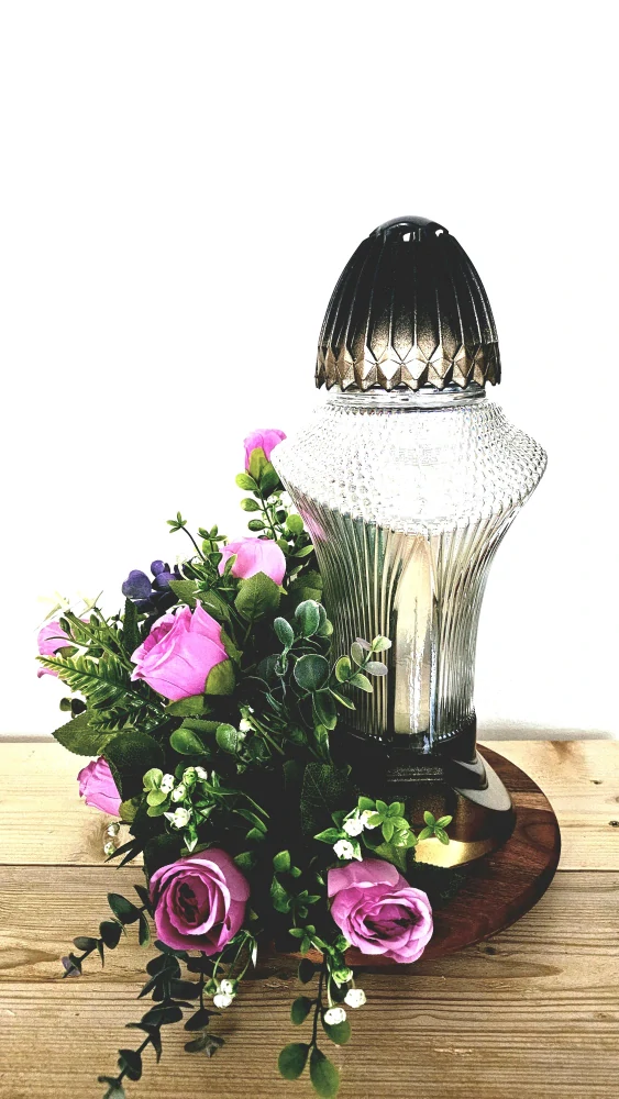 Náhrobná ikebana fialová
