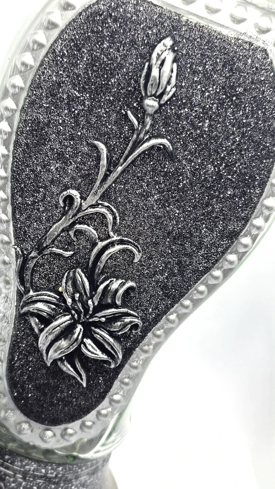 Kahanec na hrob vysoký s ružou - strieborná